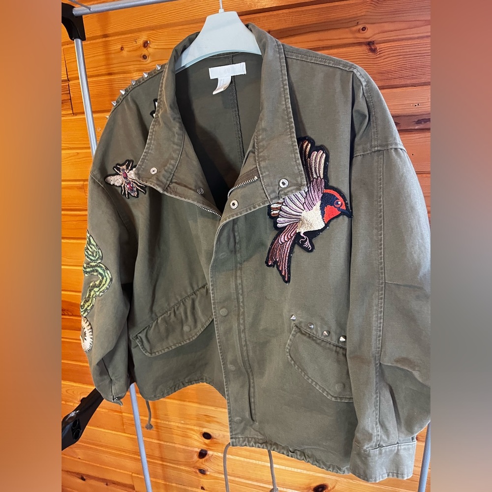 H&M Boxy Olive Green Military Jacket with Embroidered Bird, Rose & Snake Patches - Picture 9 of 14